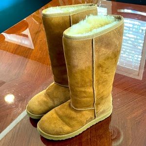 UGG Boots Size 8 Tan